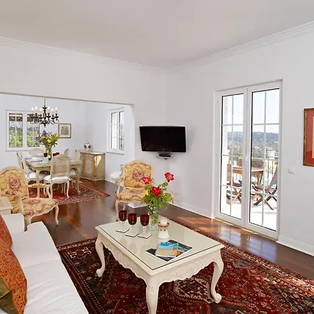 Sleeps 6 Air Con *